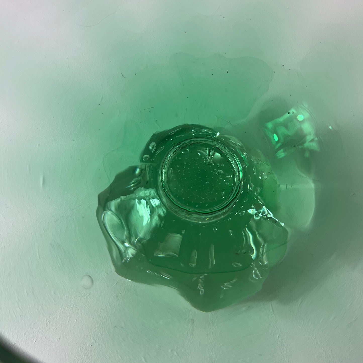 Glass bowl, Possibly Asenda.