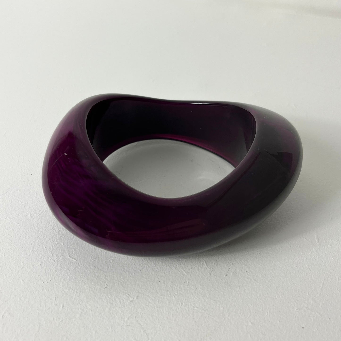 Bangle, Stylish Acrylic Purple 1980's.