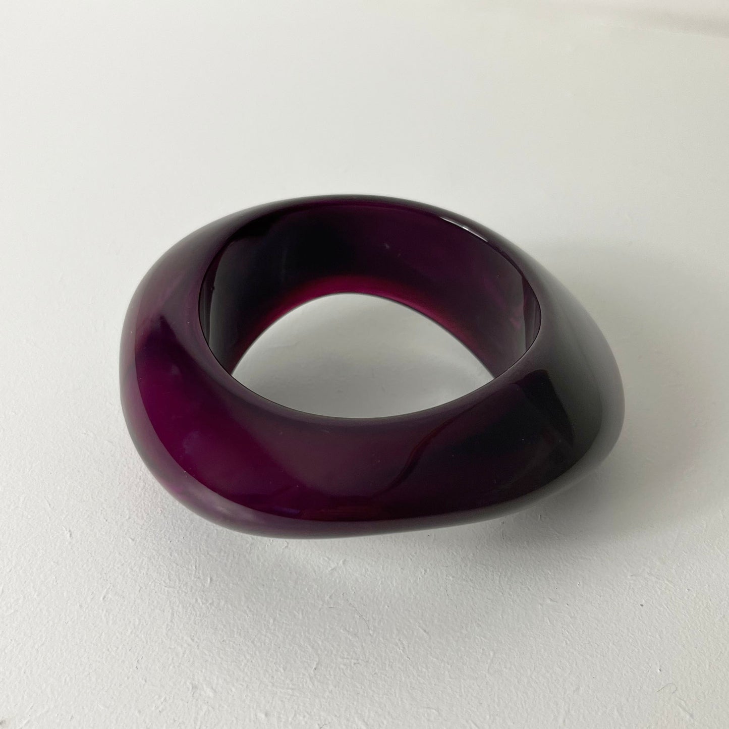 Bangle, Stylish Acrylic Purple 1980's.
