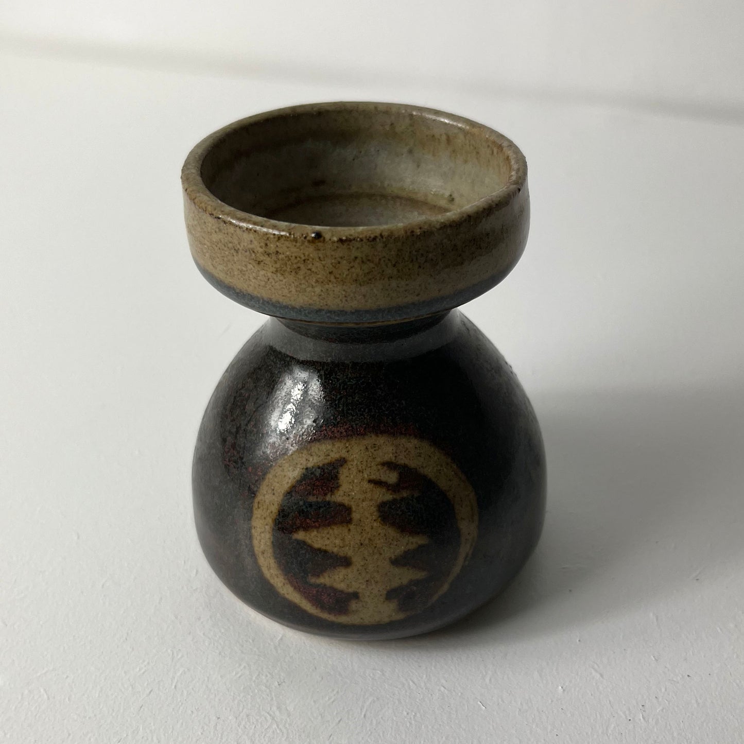 Studio Pottery, with illustrative designs by Muriel P Wright